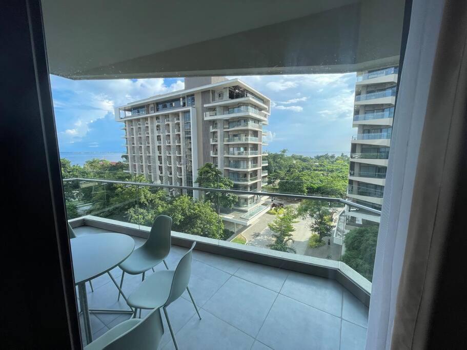 Ma Roberta - Luxurious Tambuli 2 Bed Room Unit Lapu-Lapu City Exteriör bild