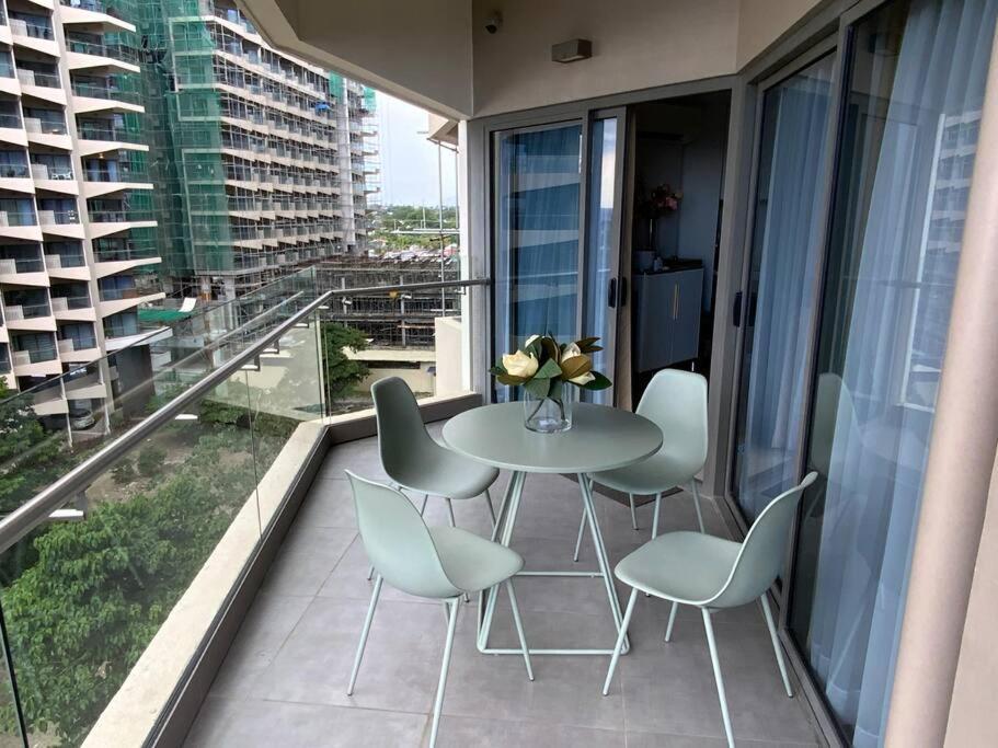 Ma Roberta - Luxurious Tambuli 2 Bed Room Unit Lapu-Lapu City Exteriör bild